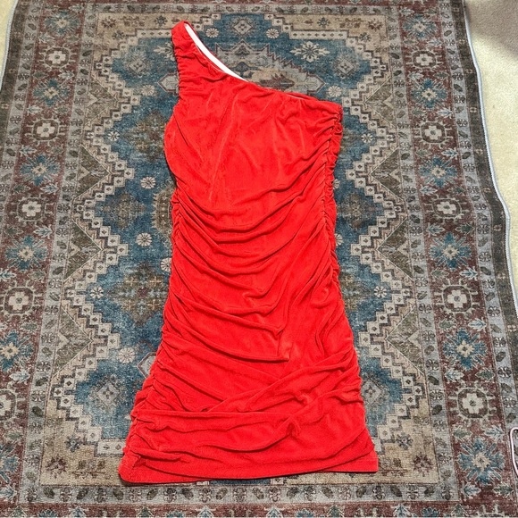 NWT Hello Molly• VLOGGER MINI DRESS RED size 6 - Picture 4 of 9